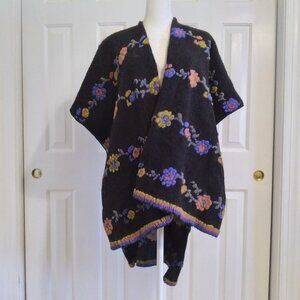 NWT Iperico Italian Wool Blend Shawl w/Crocheted Multicolored Flowers One Size